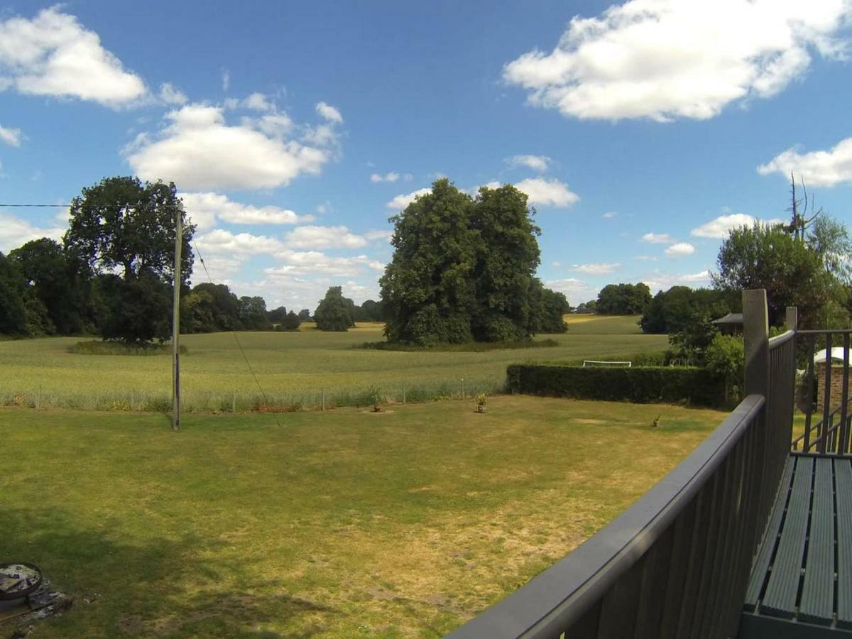 2 Bedroom Furnished Apartment In A Rural Position Stone  Esterno foto